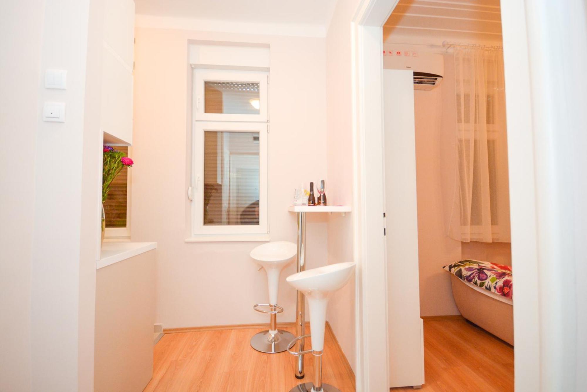 Apartment Mina Belgrade Exterior photo