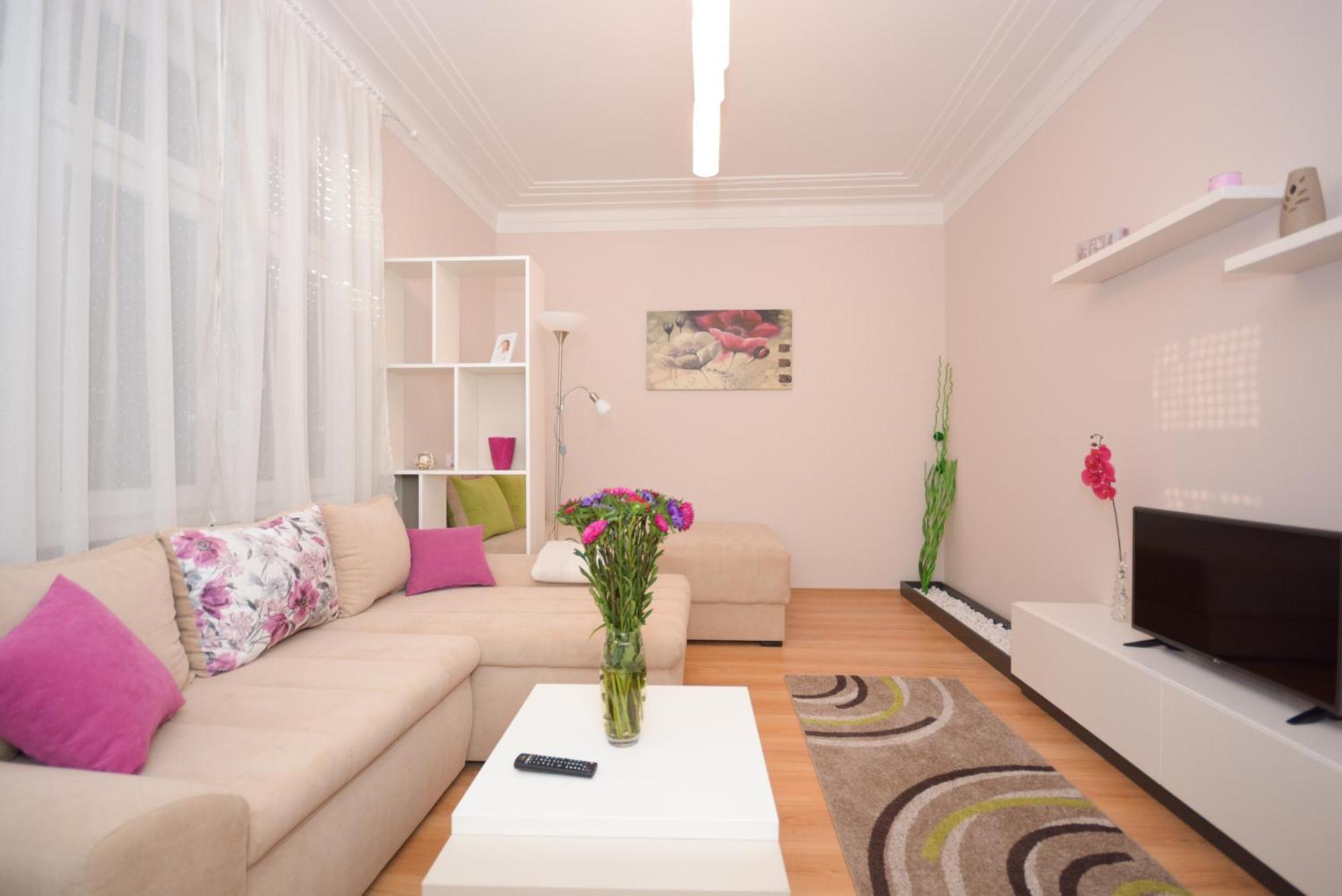 Apartment Mina Belgrade Exterior photo